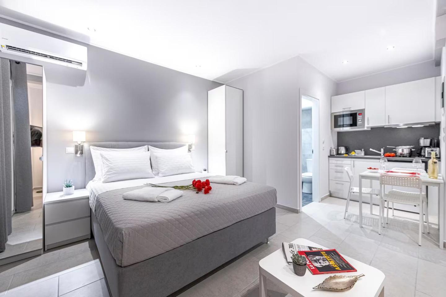 Central-opulent And Luxurious Suites-balcony & Views Acropolis Hills Апартаменты